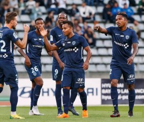 法甲焦点战：巴黎 FC 主场卡位谋攀升，南特客场保级寻生机？