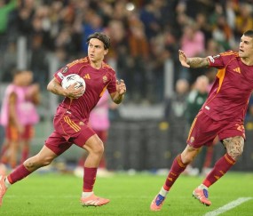 迪巴拉精彩进球助罗马击败萨索洛,反超AC米兰并追平意甲领头羊