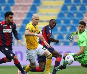 莱切表现有进步，那不勒斯客场难以觅胜？